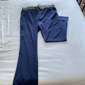 MED COUTURE Activate Navy Flare Pants - XL